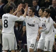 Higuaín a Kaká zavinili vypadnutie Realu, tvrdia španielske média
