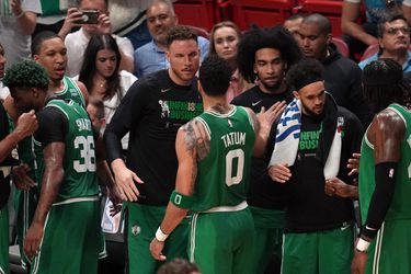 NBA: Boston si udržal malú nádej na finále, odvrátil koniec série