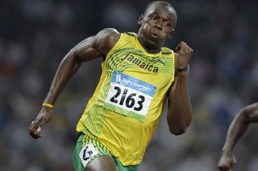 Senzačný Bolt - v Kingstone 200 m za 19,56 sekundy