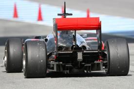 Mclaren 2010 problematicke zadne kridlo  autosport.com