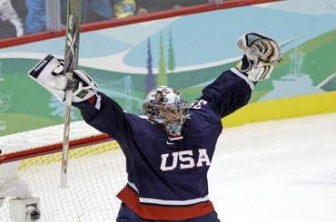 USA si pred semifinále s Fínskom verí, čaká nás súboj gólmanov