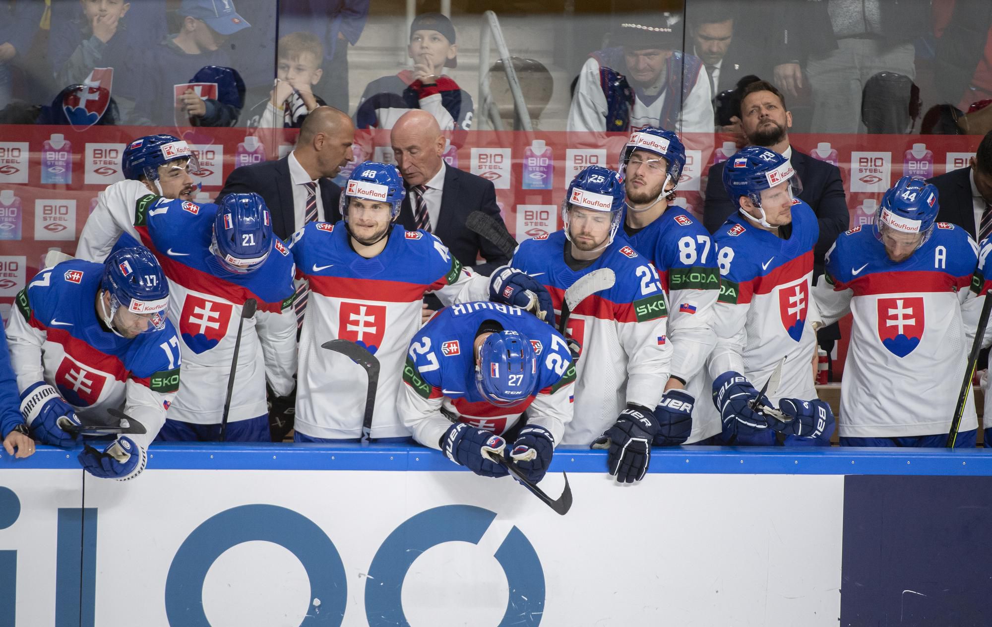 MS v hokeji 2023: Kazachstan - Slovensko (slovenská striedačka počas samostatných nájazdov)