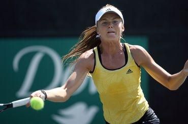 Hantuchova daniela charleston 2010 return