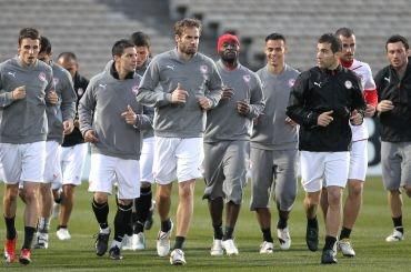 Olympiakos pireus hraci trening marec 2010