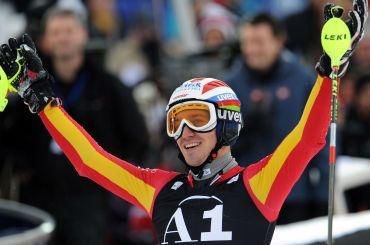 Neureuther víťazom slalomu v Kitzbüheli, napodobnil otca