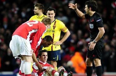 Arsenal prišiel o Fabregasa, obava zo zlomeniny
