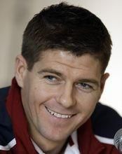 Gerrard steven anglicko tlacovka