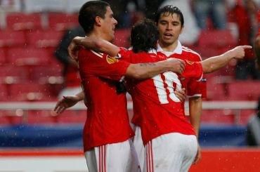 Benfica aimar saviola pereira uefa 2010
