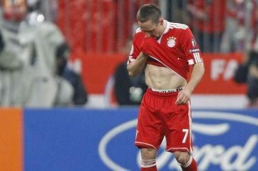 Riberyho červená karta písala dejiny zápasu