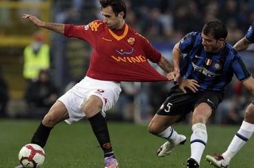 Vucinic as rim vs stankovic inter milano suboj