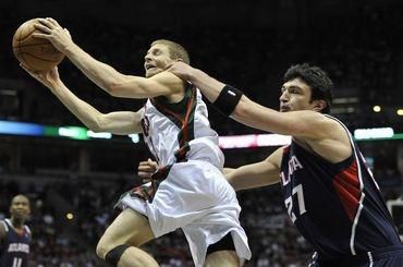 Luke ridnour milwaukee zaza pachulia atlanta