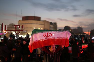 MS vo futbale 2022: Konflikt pred zápasom Iránu. Skupiny podporujúce režim zastrašovali fanúšičky