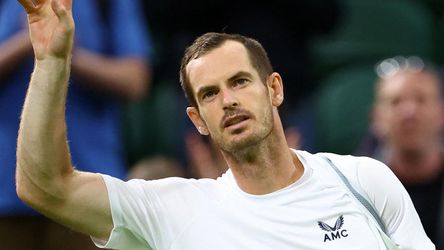 Veterán Andy Murray ladí formu na Wimbledon. Vyhral dva turnaje za sebou