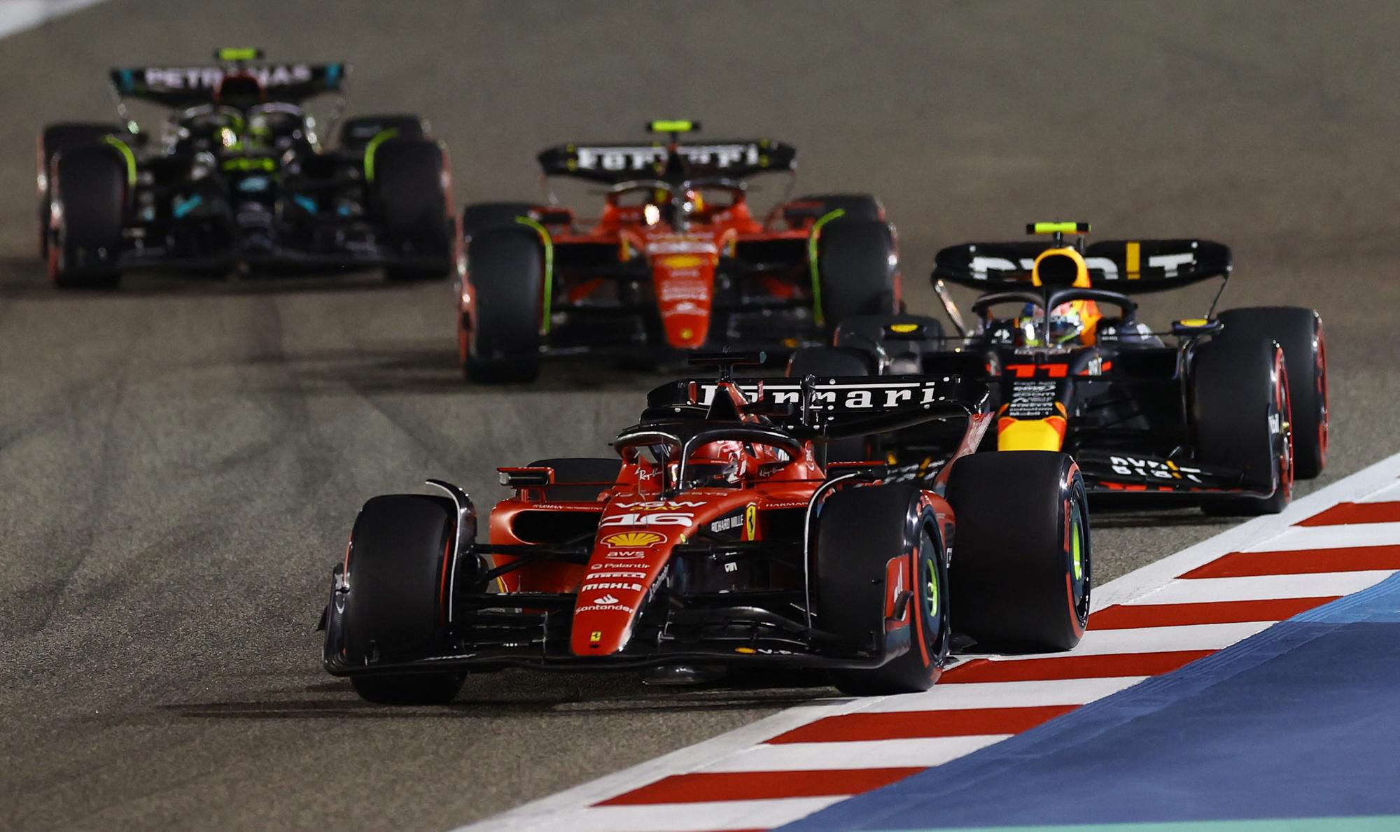 Štart Veľkej ceny Bahrajnu v F1