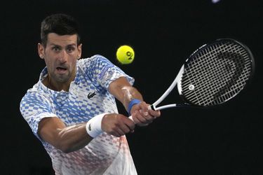 Australian Open: Suverénny postup Djokoviča do štvrťfinále, Súboj Rubľova s Runem rozhodol piaty set