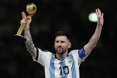 MS vo futbale 2022: Messi získal Zlatú loptu pre najlepšieho hráča. Ako prvý ju dostal druhýkrát