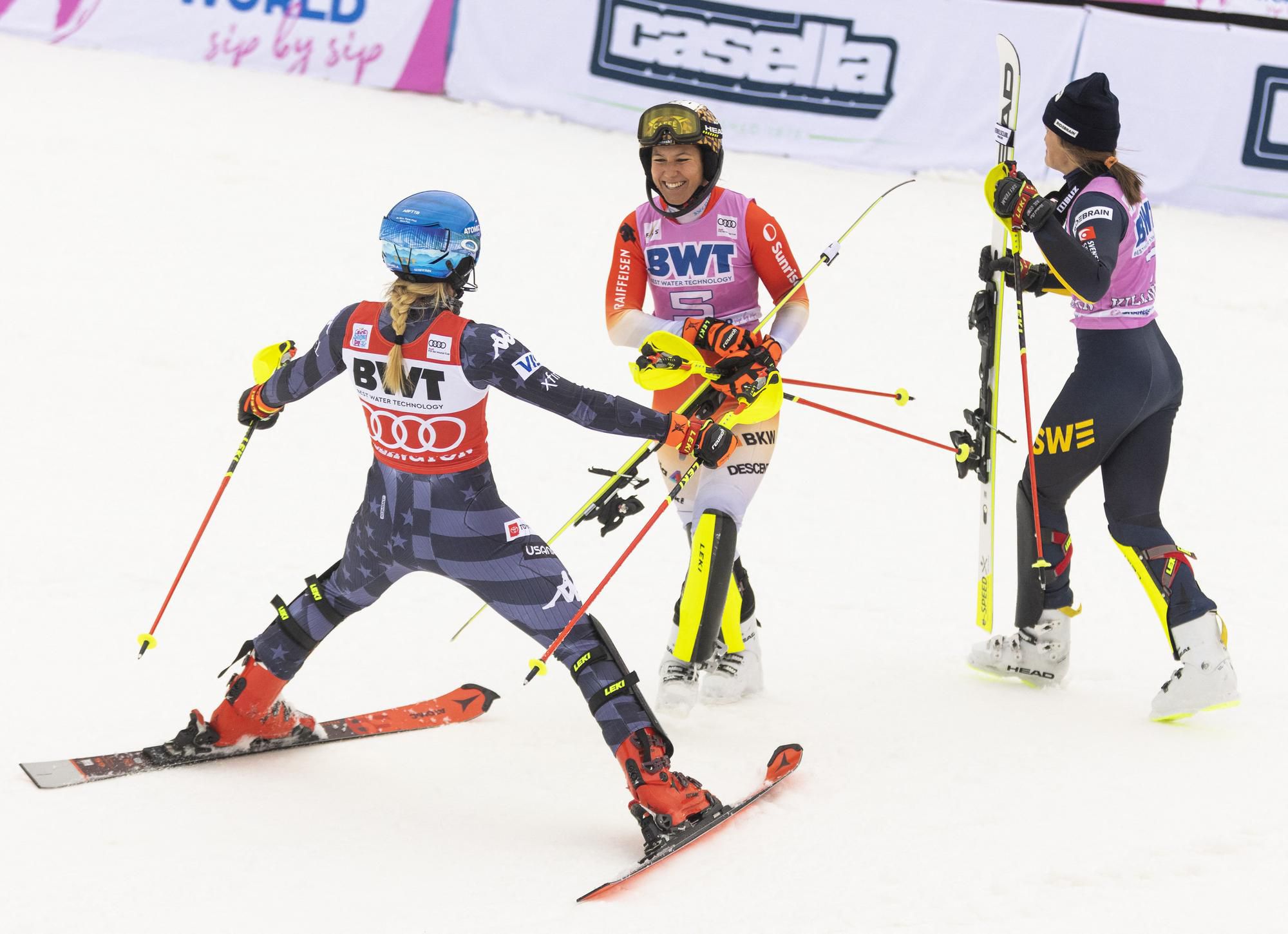 Mikaela Shiffrin, Wendy Holdener a Anna Swenn Larsson