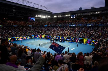 Tenisti budú môcť hrať na Australian Open aj s koronavírusom