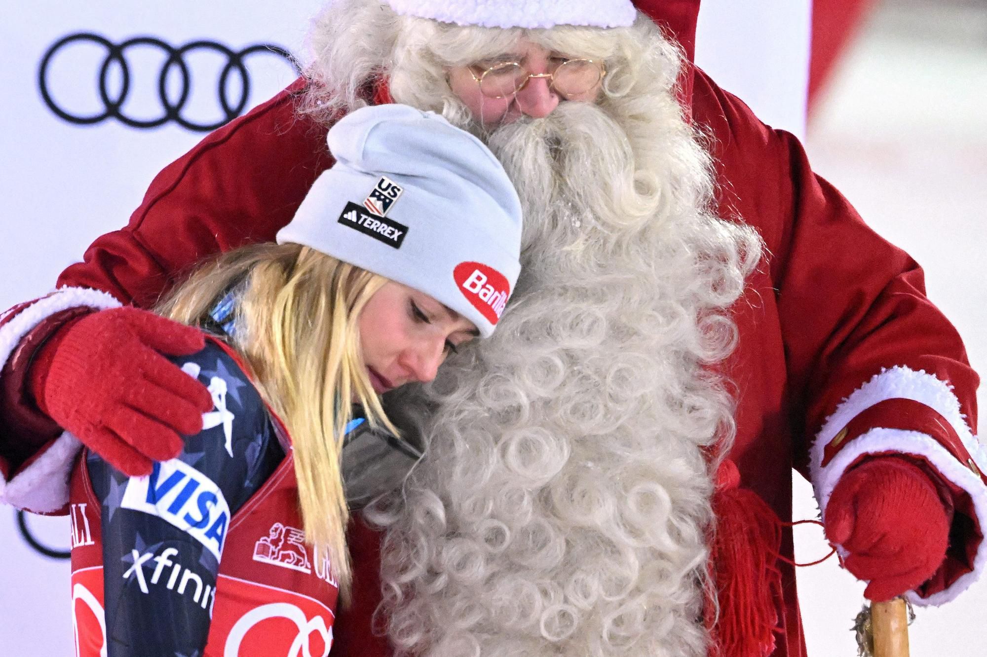 Mikaela Shiffrinová a Santa Claus