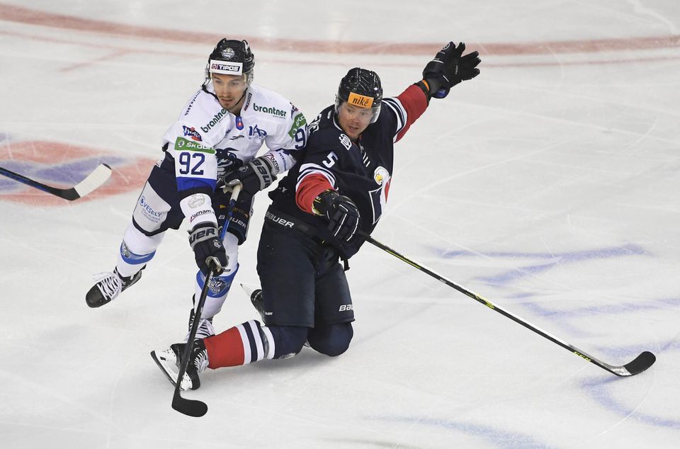 Carl Ackered, HC Slovan Bratislava