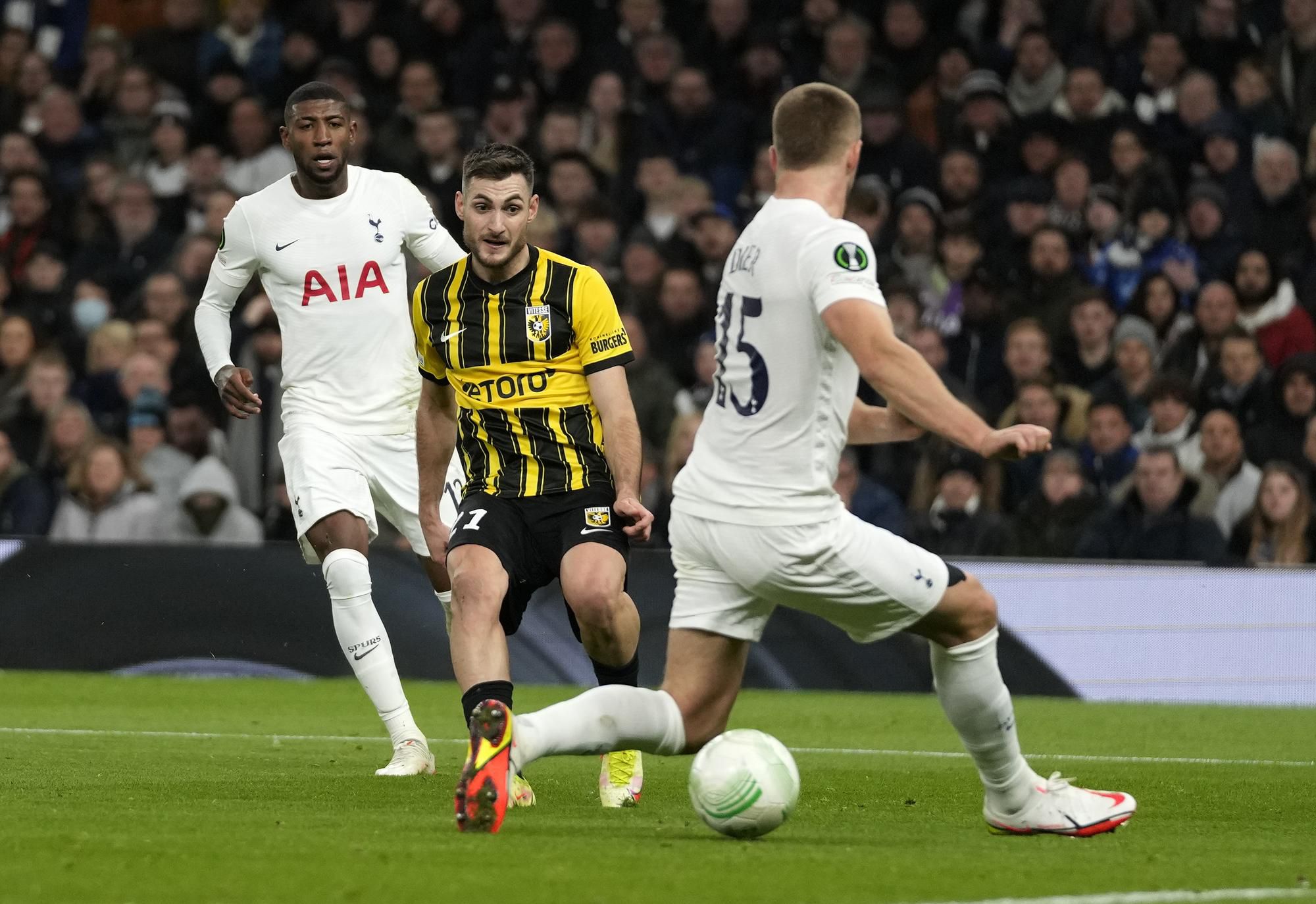 Matúš Bero v zápase Tottenham Hotspur - Vitesse Arnhem