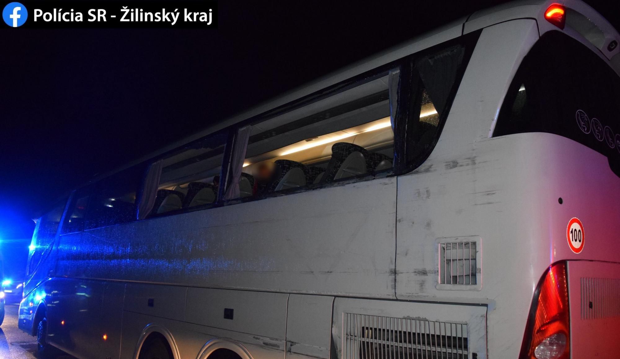 Najsilnejší úder utŕžili tí, čo sedeli v zadnej časti autobusu Liptovského Mikuláša.