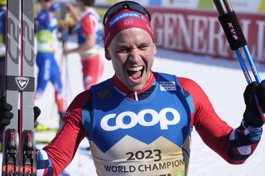 MS: Nór Golberg oslavuje víťazstvo na 50 km klasicky, v tesnom súboji zdolal krajana