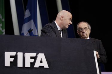 Bývalý prezident Francúzskej futbalovej federácie chce zažalovať ministerku športu