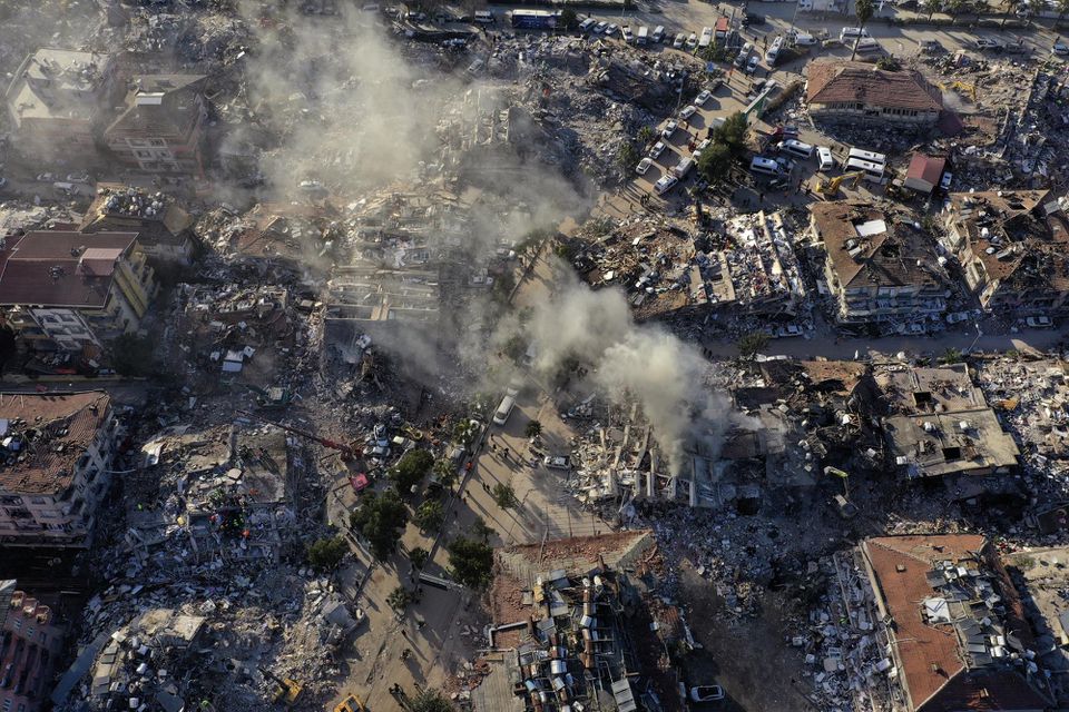 Zničené budovy v meste Antakya