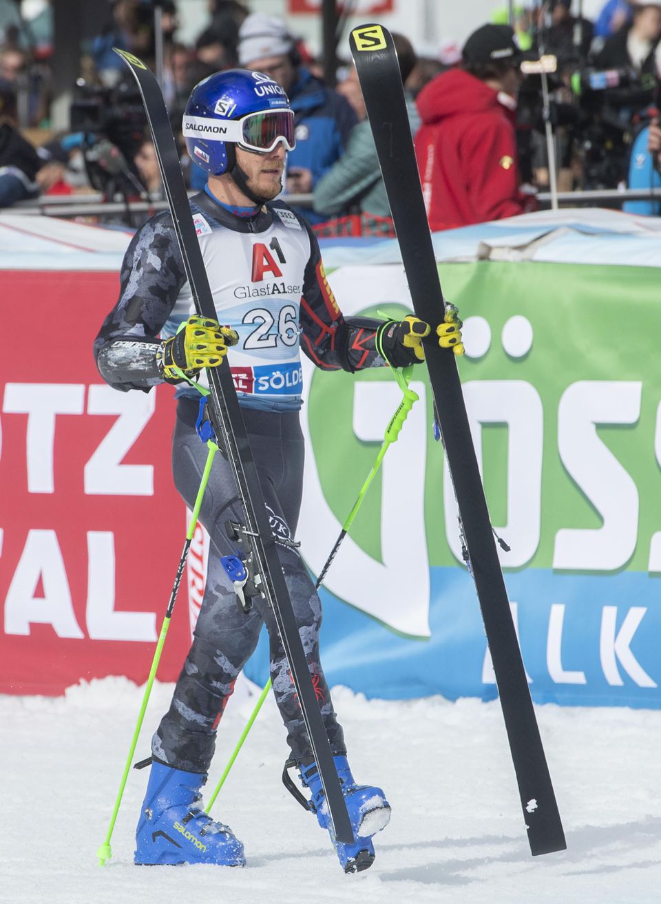 Adam Žampa počas pretekov obrovského slalomu rakúskom Söldene