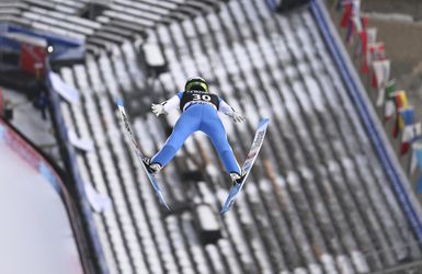MS: Loutittová získala pre Kanadu prvé zlato v histórii v skokoch na lyžiach