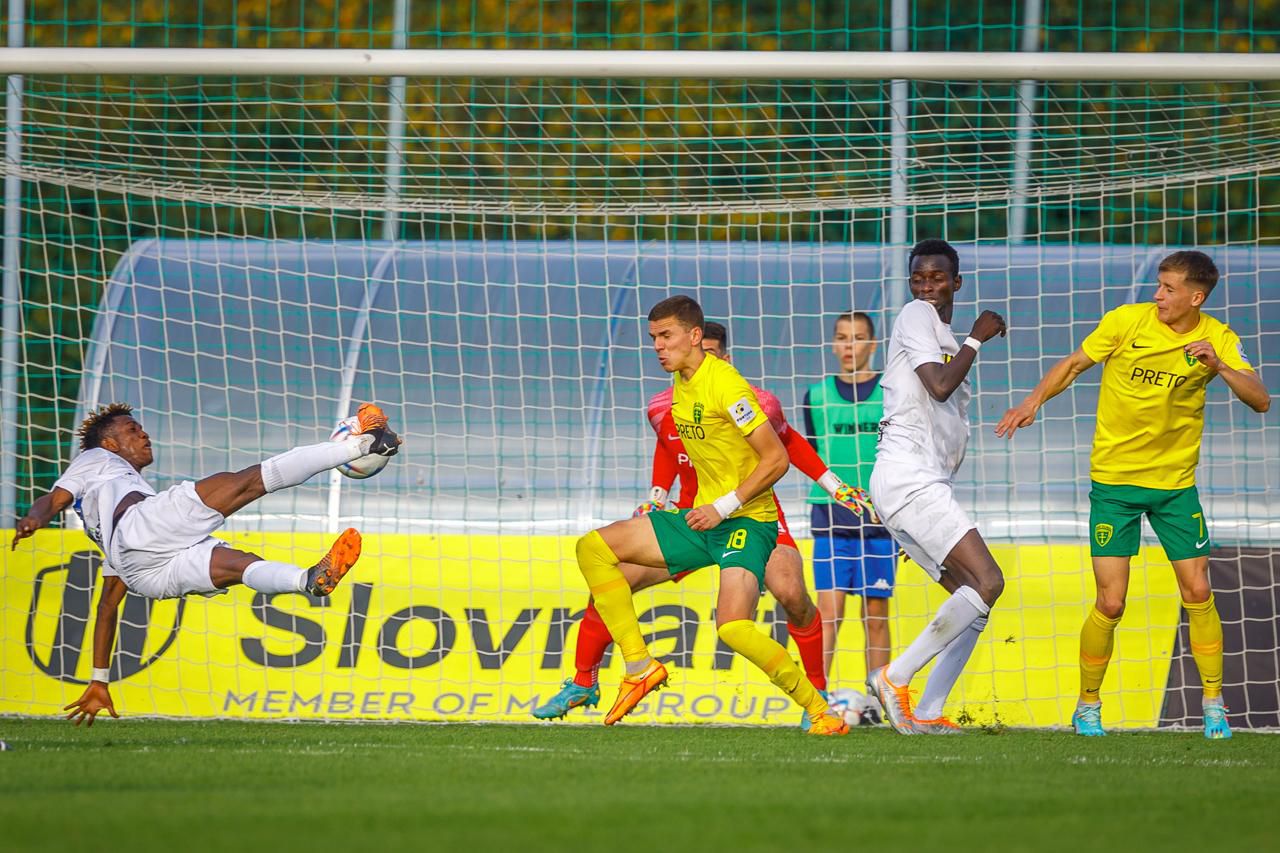 Vyradenie Žiliny v 1/16-finále Slovnaft Cupu zarezonovalo.