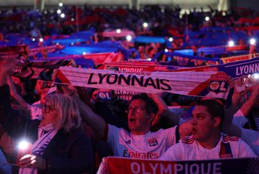 Americký podnikateľ prevzal Olympique Lyon. Podieľ má aj v klube z Premier League