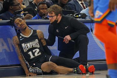 NBA: Morant a Maxey sa zranili, chýbať budú niekoľko týždňov