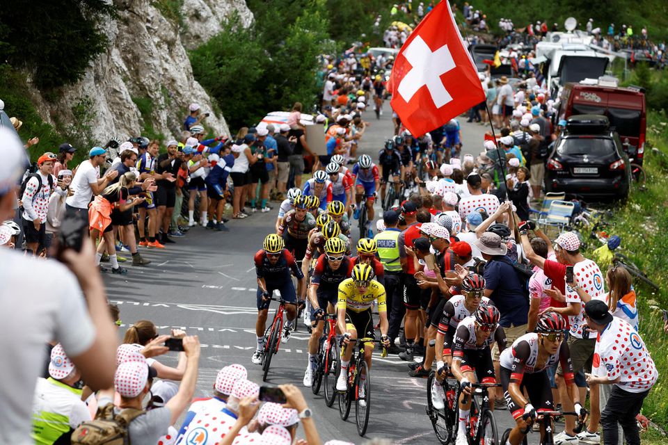 Pelotón Tour de France (9. etapa)