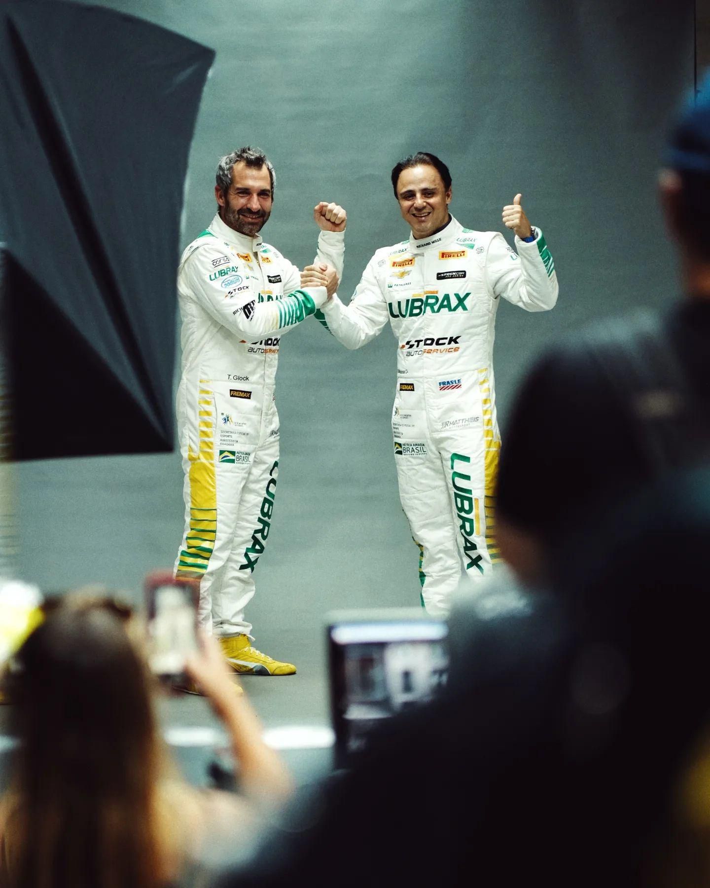 Timo Glock a Felipe Massa.