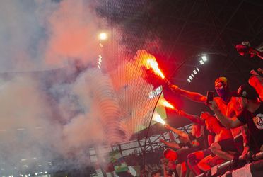 Maďarská polícia vypátrala Slováka, ktorý odpálil pyrotechniku na zápase Ferencváros - Slovan