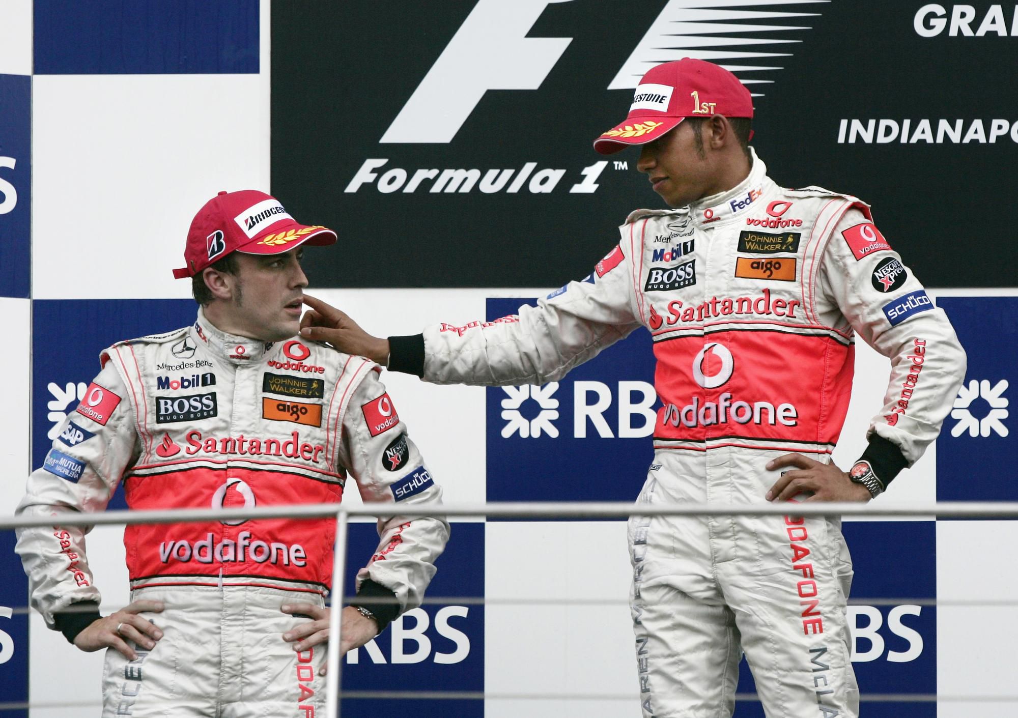 Fernando Alonso s Lewisom Hamiltonom na VC USA 2007