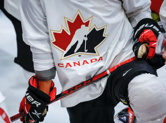Padli ďalšie hlavy funkcionárov v reakcii na sériu sexuálnych škandálov v kanadskom hokeji