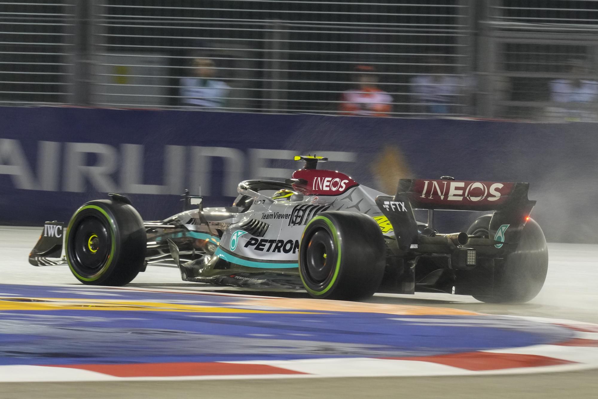 Lewis Hamilton na Mercedese.
