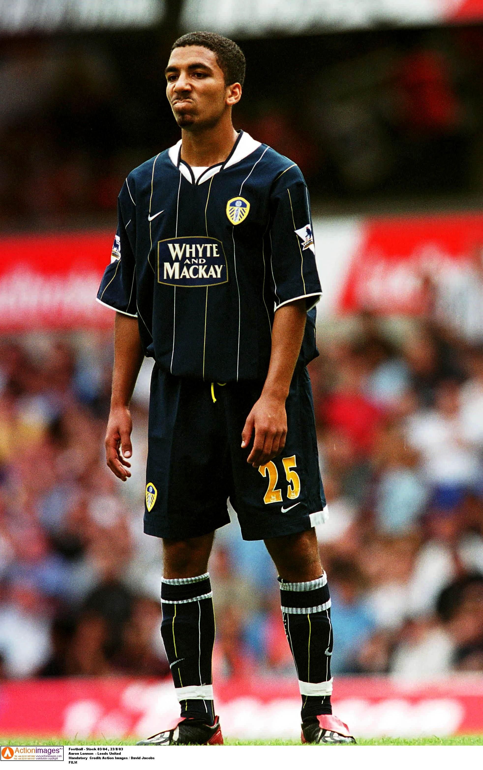 Aaron Lennon pri debute za Leeds United v roku 2003.