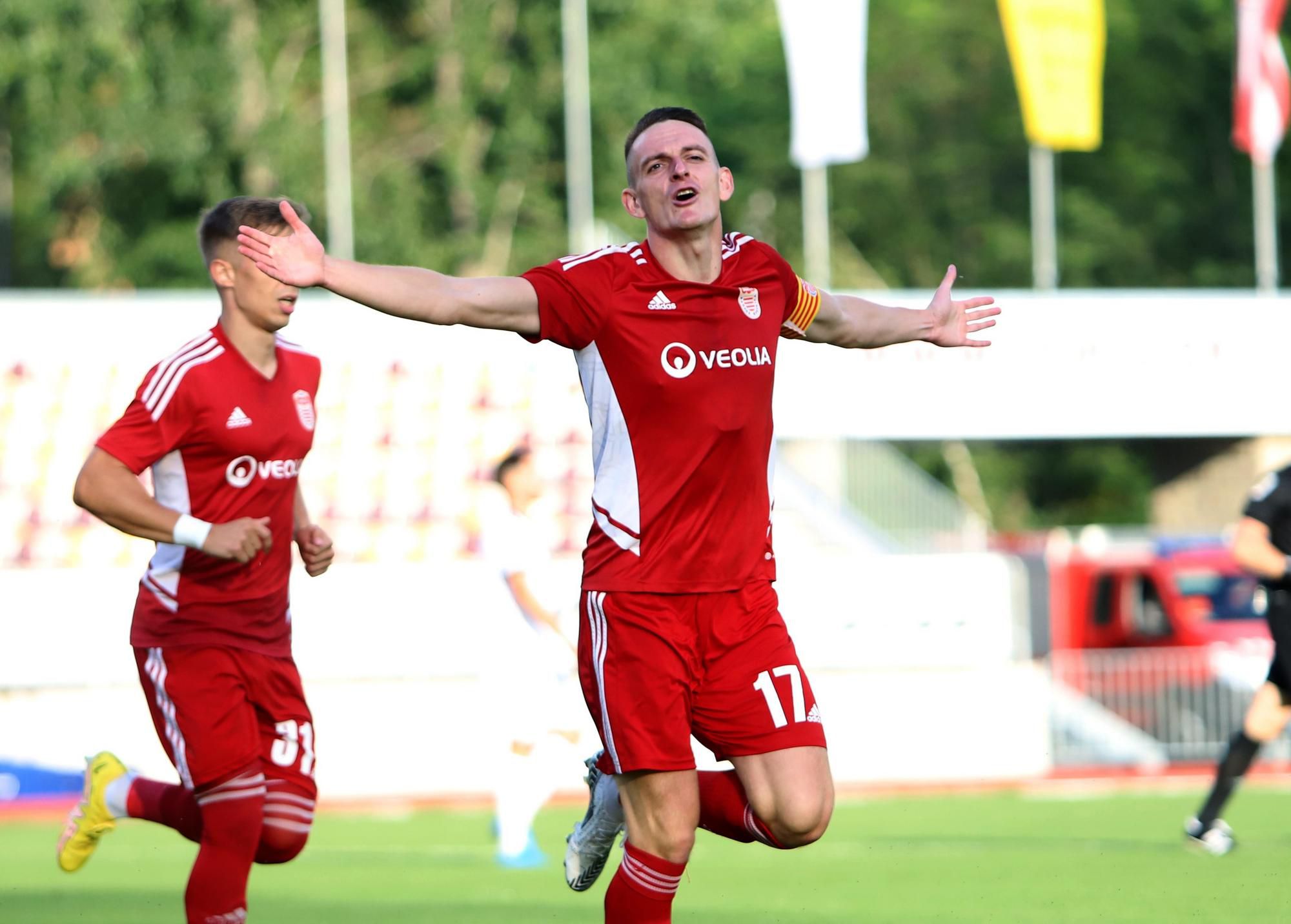 Kapitán MFK Dukla Banská Bystrica Róbert Polievka sa teší po strelení gólu