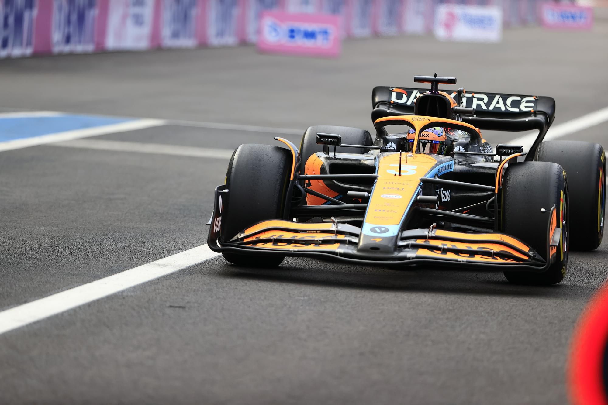 Daniel Ricciardo z McLarenu.