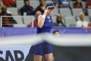 MS WTA: Svetová jednotka si bez problémov zaistila postup do semifinále