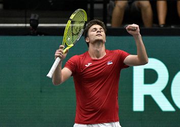 Davis Cup: Srbsko rozhodlo už po dvojhrách. Austrália zdolala aj Francúzsko