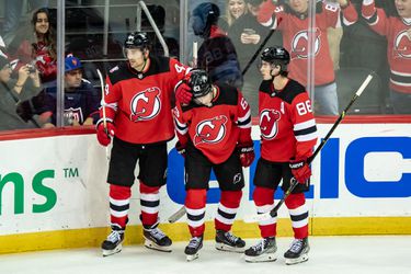 Slováci v NHL: Skaza Anaheimu pokračuje aj bez Regendu, Tatar sedel dvakrát na trestnej lavici