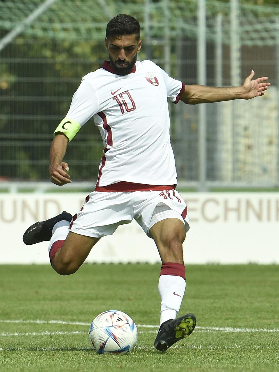 Hassan Al Haydos (Katar)