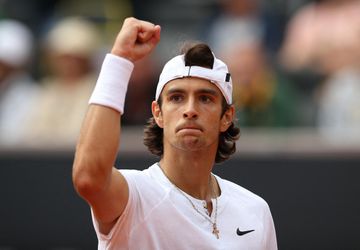 ATP Neapol: Domáce finále korisťou Musettiho, Talian oslavuje druhý kariérny titul