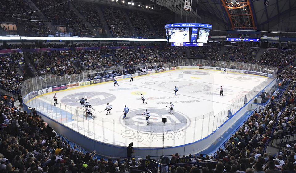 Košická Steel Arena počas zápasu HC Košice - HC Slovan Bratislava.
