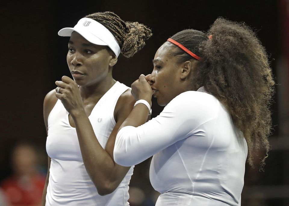 Americké sesterské duo Venus Williamsová a Serena Williamsová